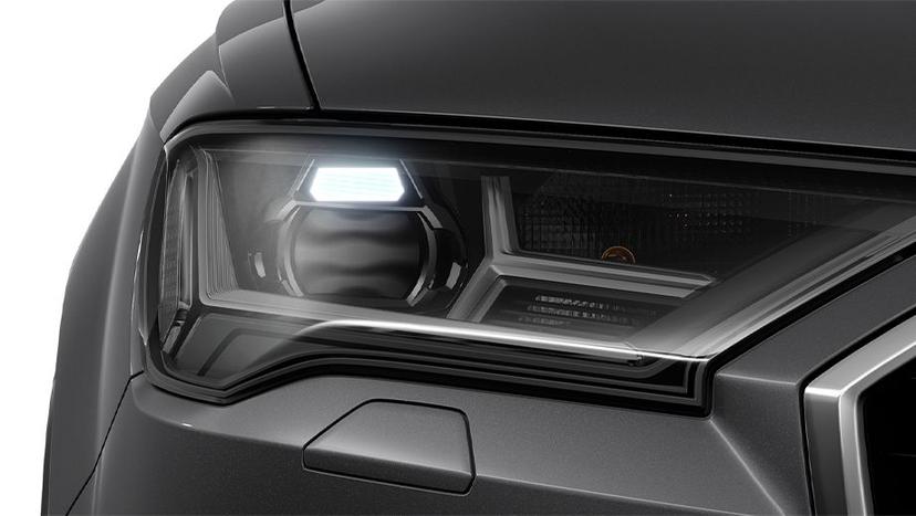 Audi Q7 2022-2023 Exterior image 7