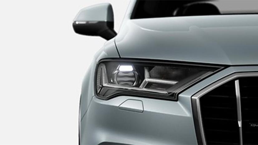 Audi Q7 2022-2023 Exterior image 1
