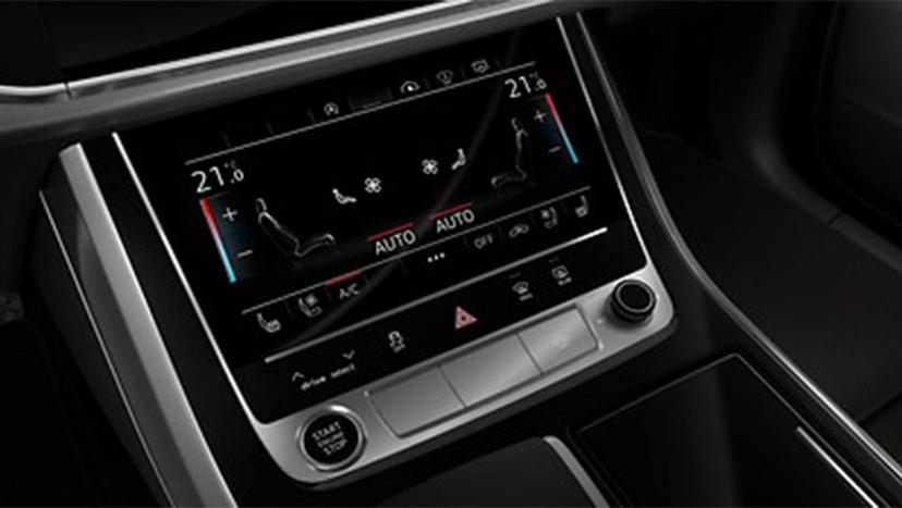 Audi Q7 2022-2023 Interior image 9