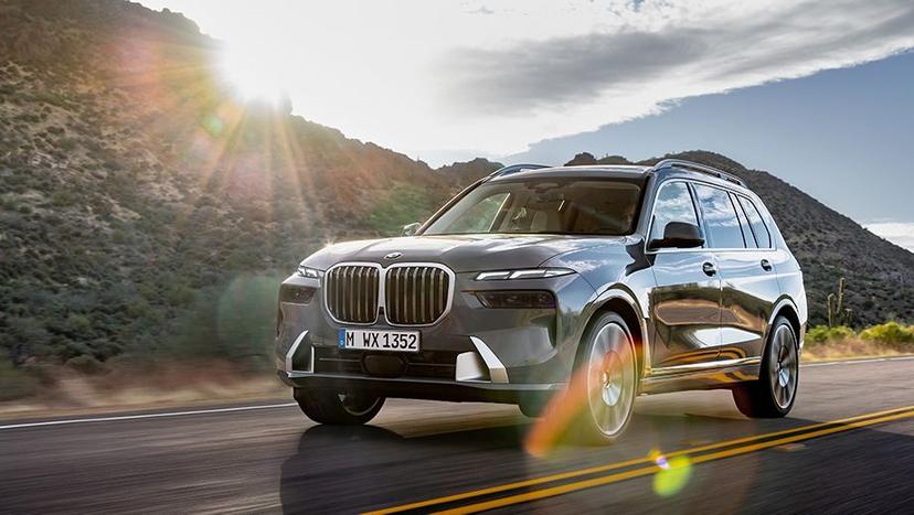 BMW X7 Exterior image 5
