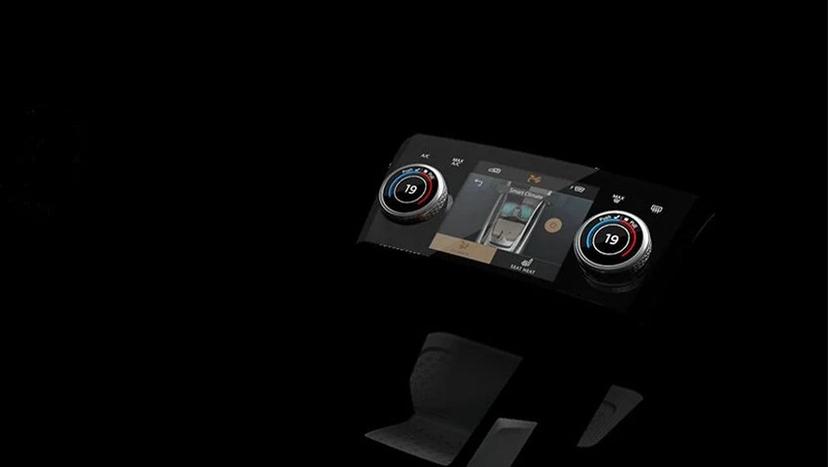 Jaguar I-Pace Interior image 4