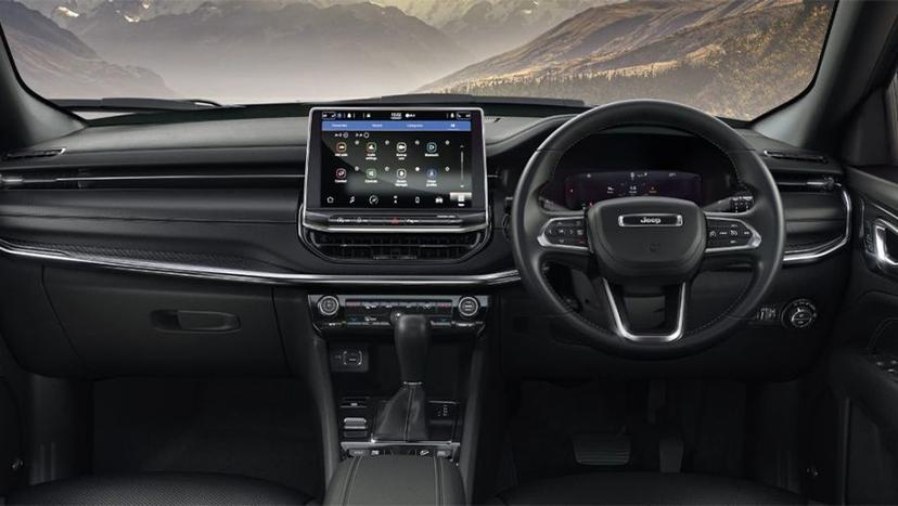 Jeep Compass Interior image 2