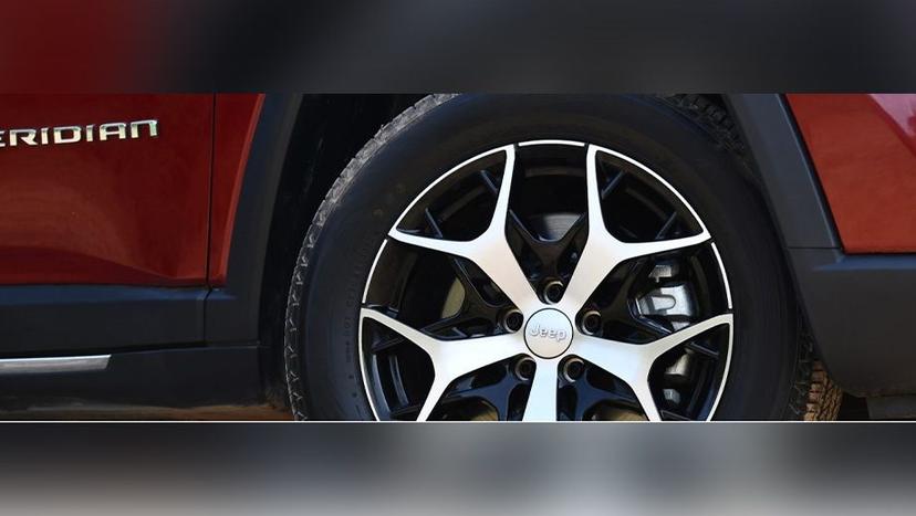 Jeep Meridian 2022-2023 Exterior image 4
