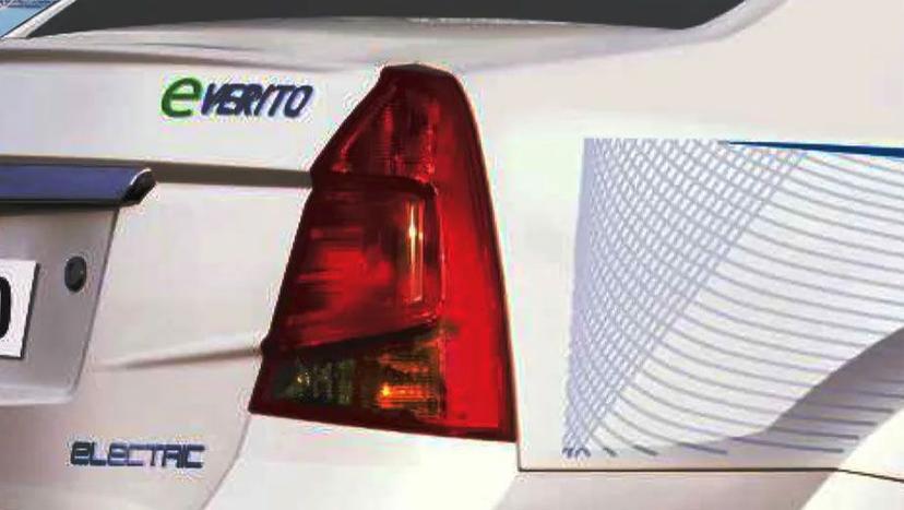 Mahindra E Verito Exterior image 4