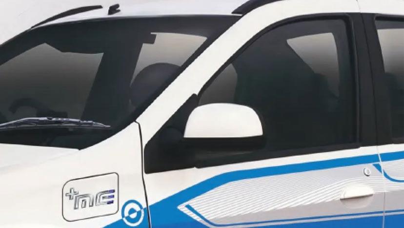 Mahindra E Verito Exterior image 9
