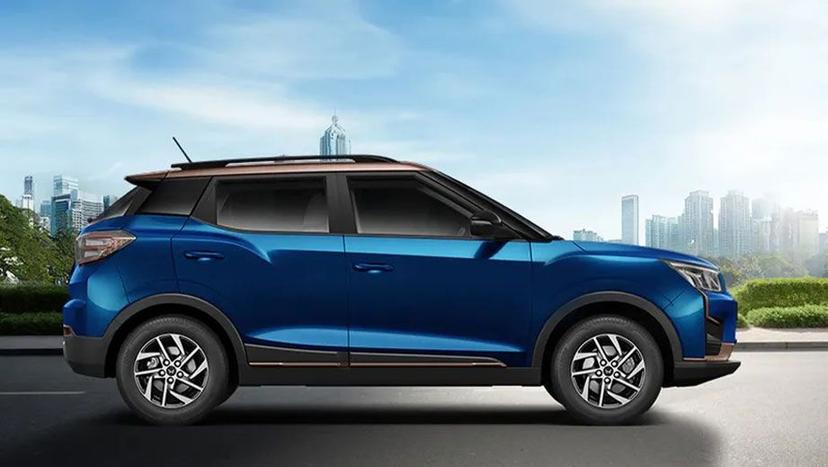 Mahindra XUV400 EV Exterior image 2