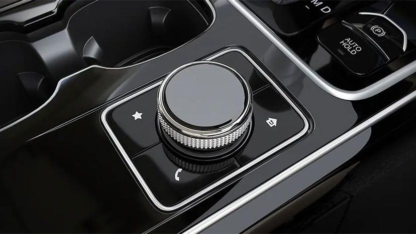 Mahindra XUV700 Interior image 12