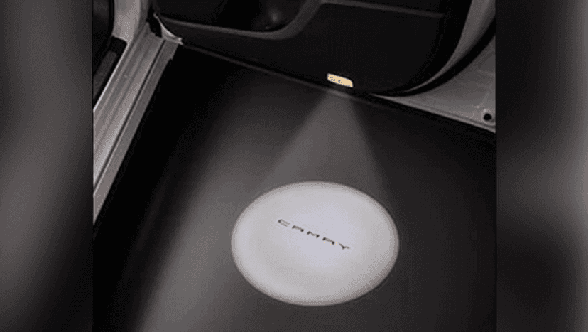 Toyota Camry 2022-2023 Interior image 15