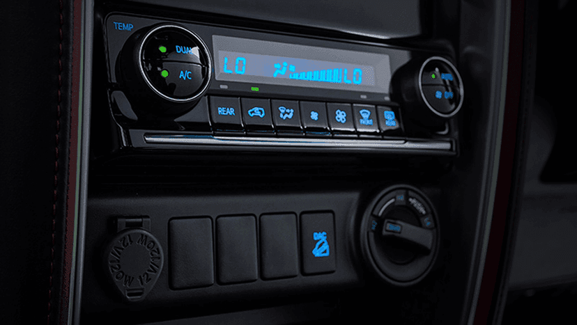 Toyota Fortuner Legender Interior image 11