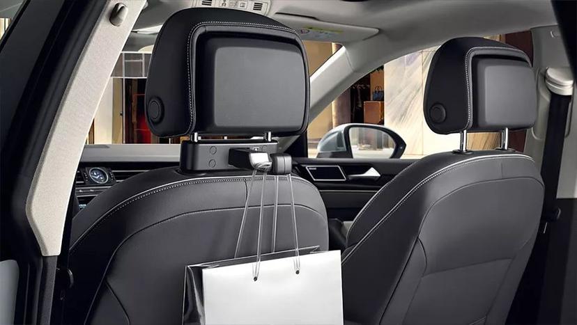 Volkswagen Tiguan 2021-2024 Interior image 7