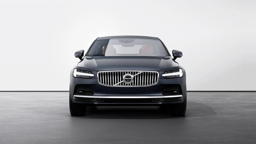 Volvo S90 Exterior image 3