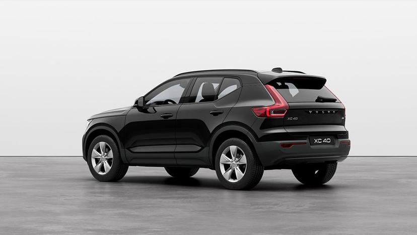 Volvo XC40 Exterior image 5
